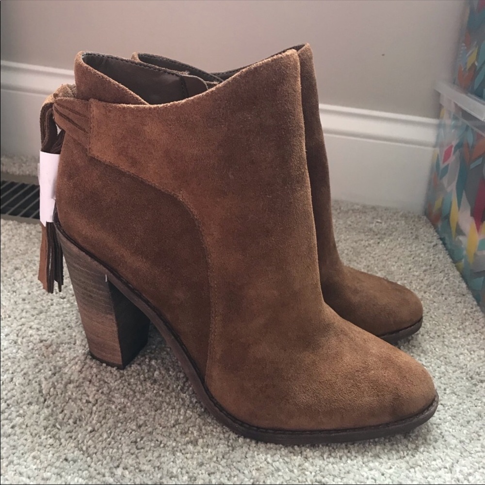 Vince Camuto boots